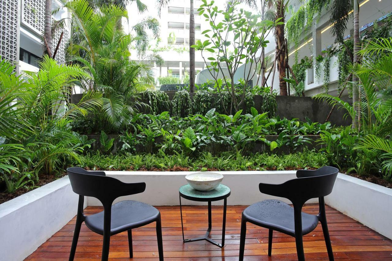 Baitong Hotel & Resort Phnom Penh Exterior photo