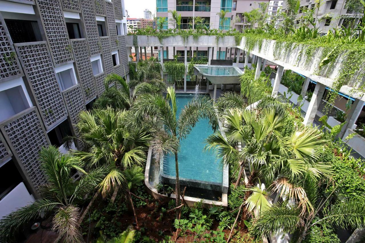 Baitong Hotel & Resort Phnom Penh Exterior photo
