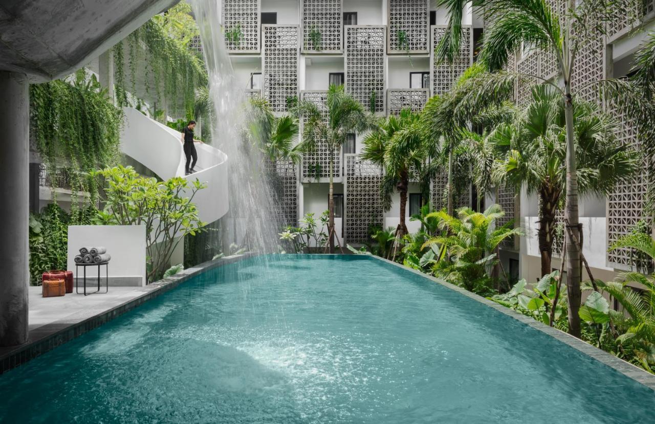 Baitong Hotel & Resort Phnom Penh Exterior photo