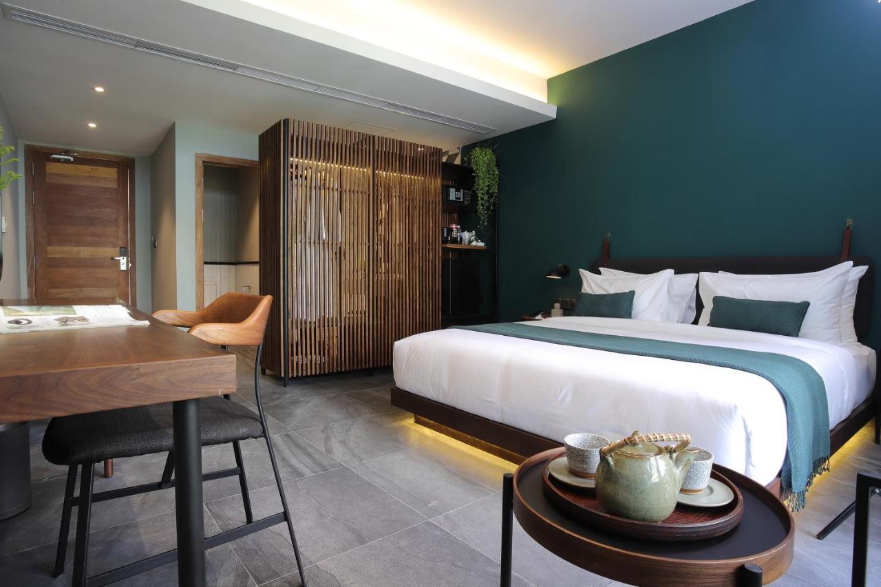 Baitong Hotel & Resort Phnom Penh Exterior photo
